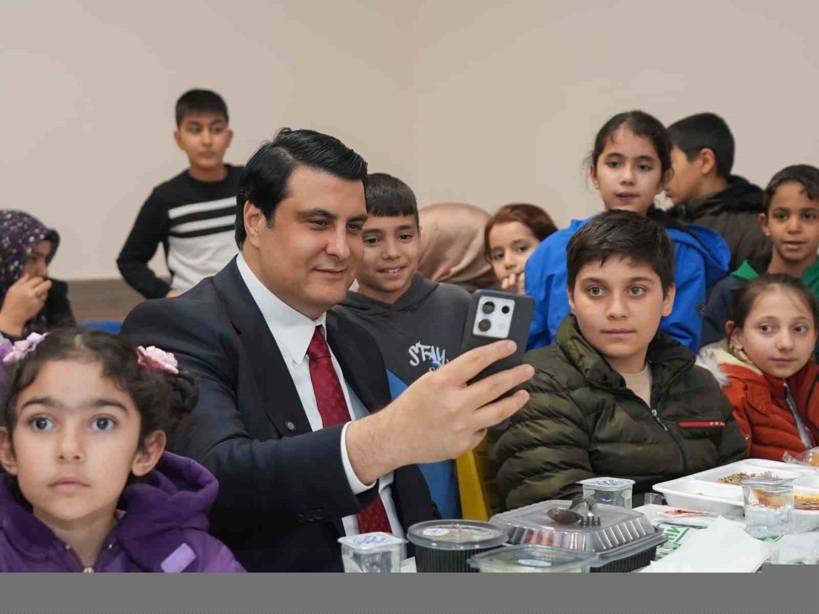 Yılmaz’dan Kuzeyşehir’e ziyaret
Yılmaz’dan Kuzeyşehir’e ziyaret