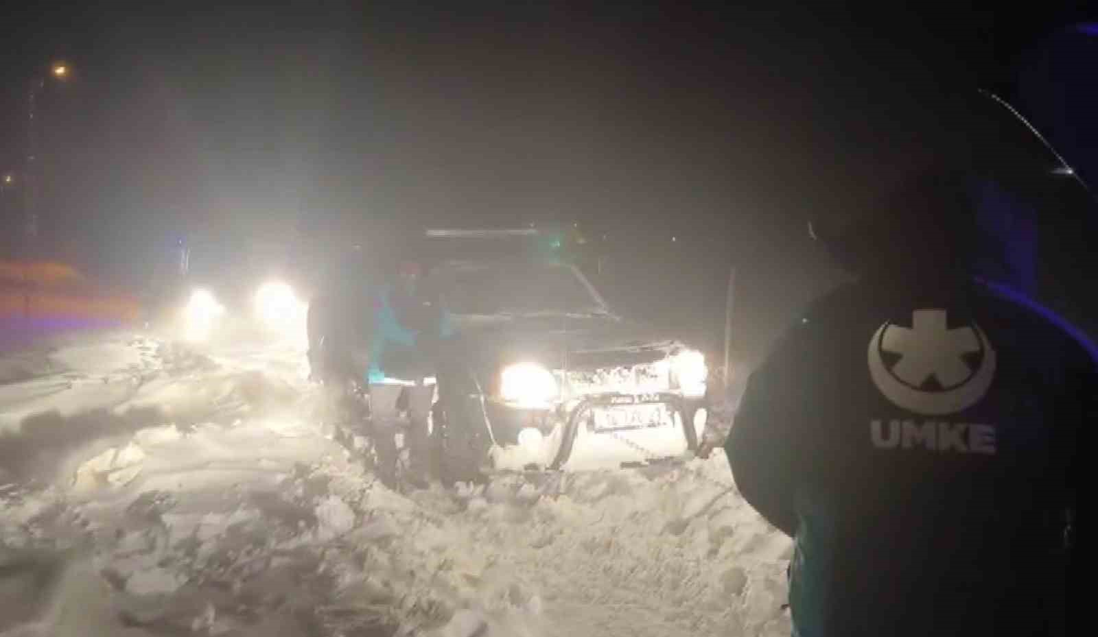 Yoğun tipide hasta kurtarma mücadelesi
