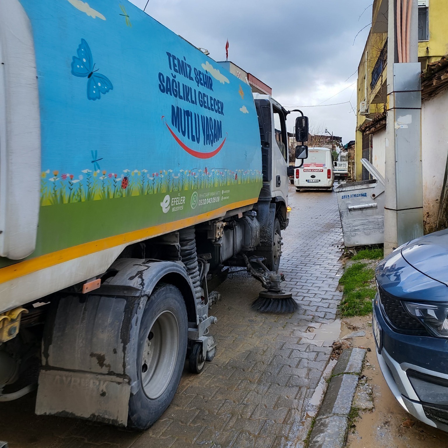 Yoğun yaşın ardından belediye ekipleri sahada
