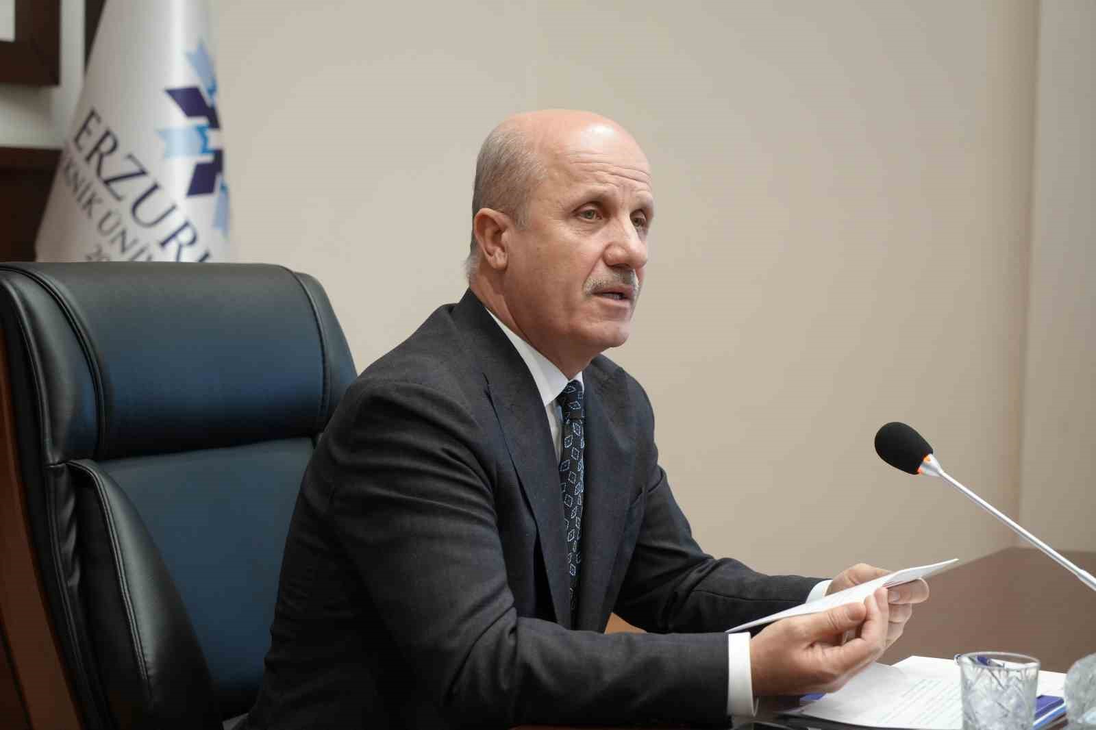 YÖK Başkanı Özvar: "Halktan kopuk, bulunduğu toplumun ihtiyaçlarını dikkate almayan bir üniversite anlayışı yok"
