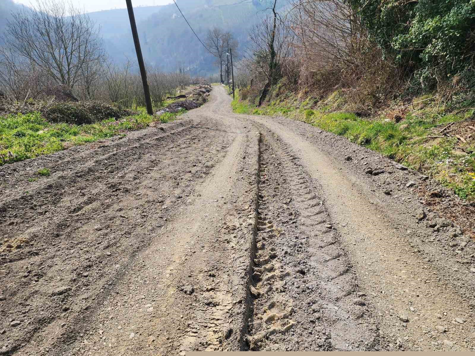 Yol incelemeleri sürüyor
