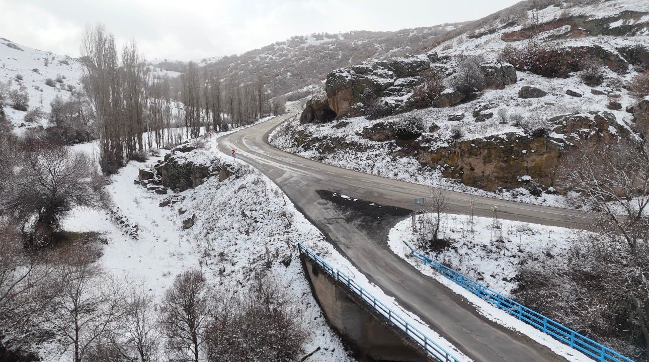 Yolcuların dinlendiği Kara Mağara’nın ismi değişse de izleri kaldı
