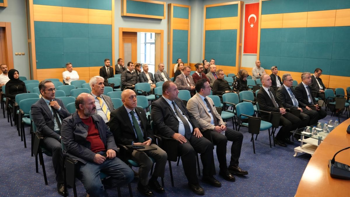 Yönetici Liderlik Eğitim Programı devam ediyor
