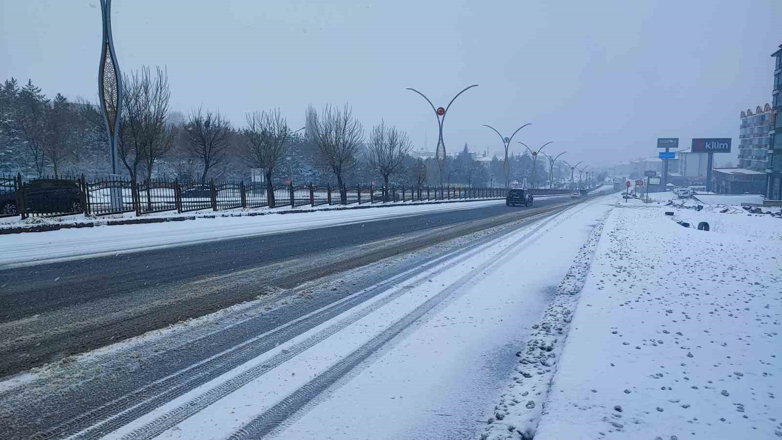 Yozgat beyaza büründü
