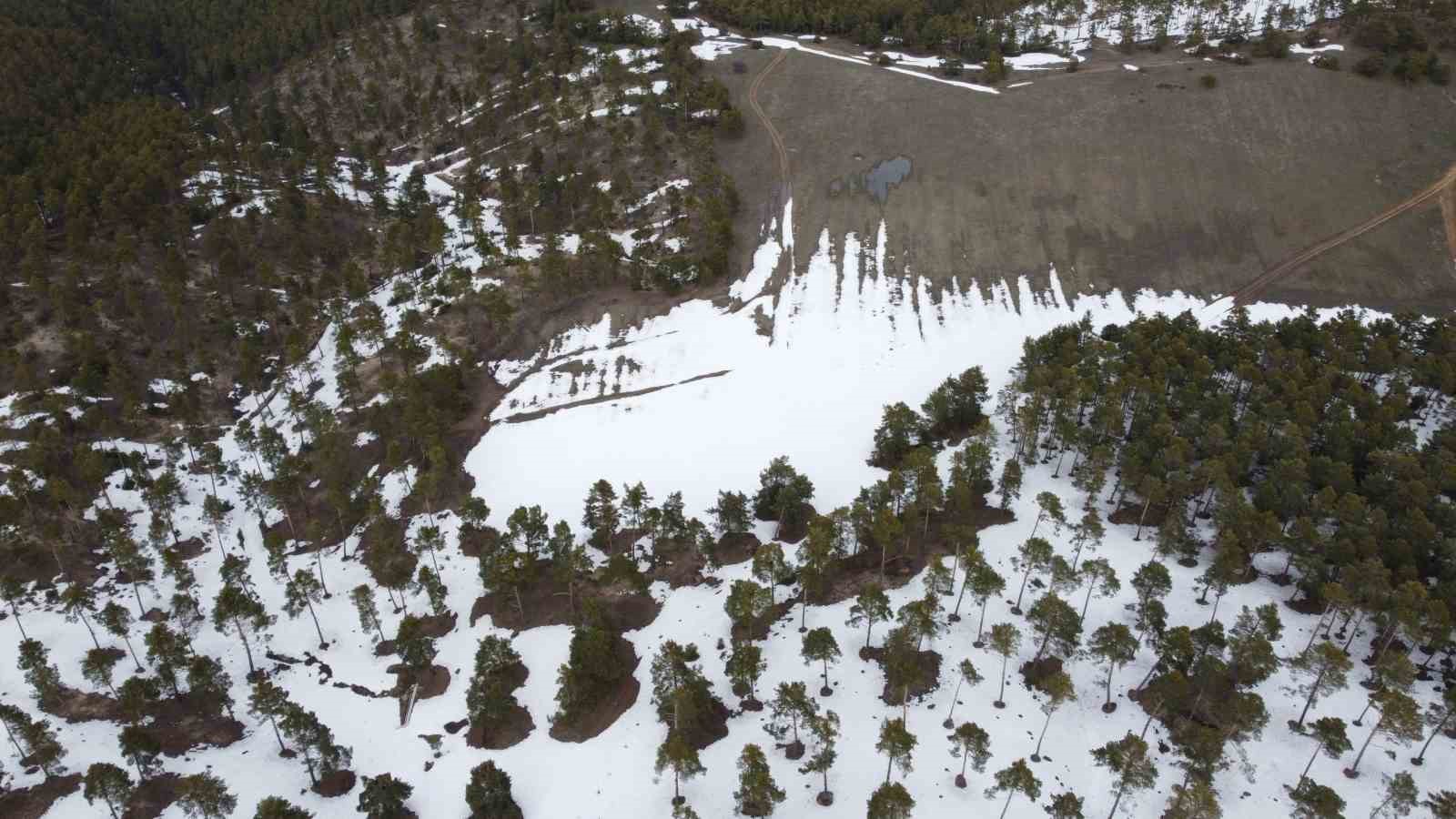 Yozgat’ın yükseklerinde kış ve bahar bir arada yaşanıyor
