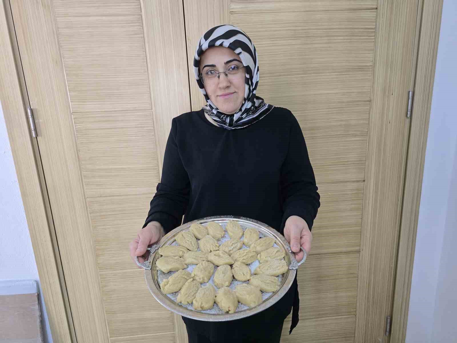 Yozgatlı kadınlar aldıkları eğitimle sofraları donatıyor
Yozgatlı kadınlar aldıkları eğitimle sofraları donatıyor