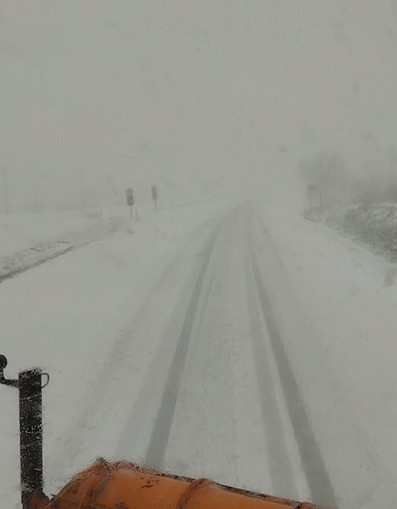Yozgat’ta karayolları ekipleri kar mesaisinde

