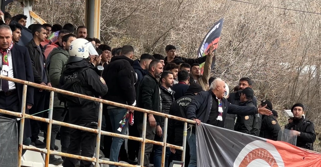 Yüksekova Spor Kulübü - Fenerbahçe gerginlik yaşandı
