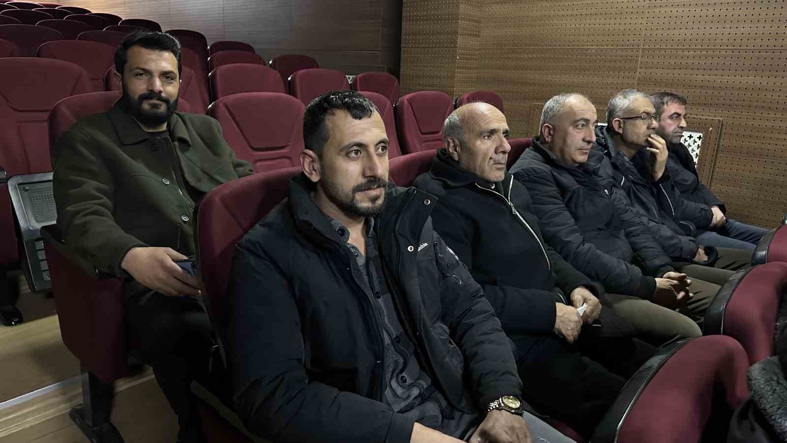 Yüksekova yollarında eğitim seferberliği
