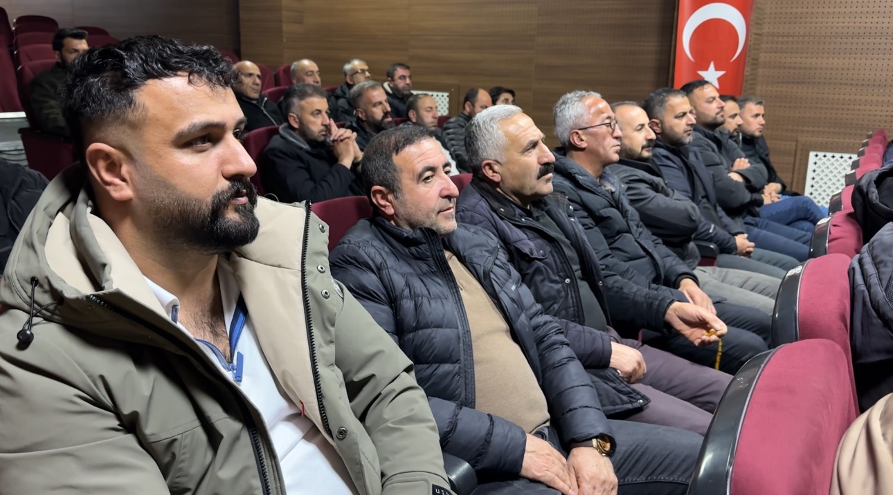 Yüksekova yollarında eğitim seferberliği
