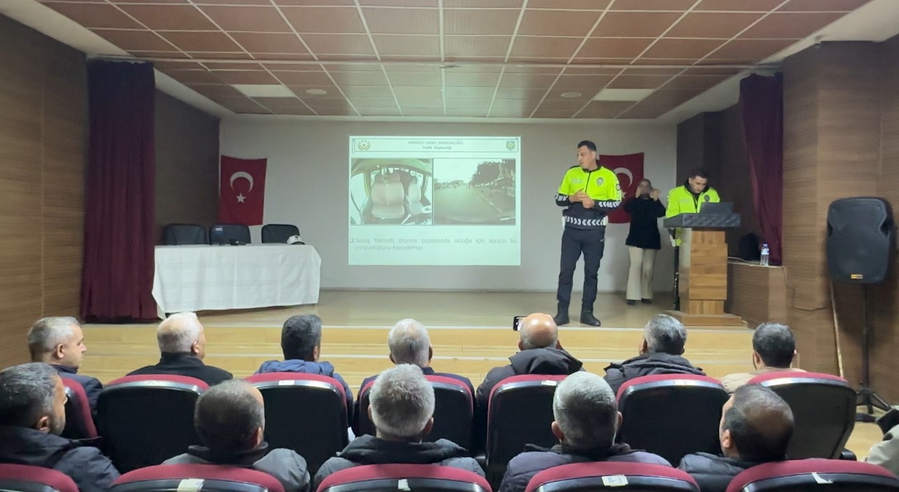 Yüksekova yollarında eğitim seferberliği
