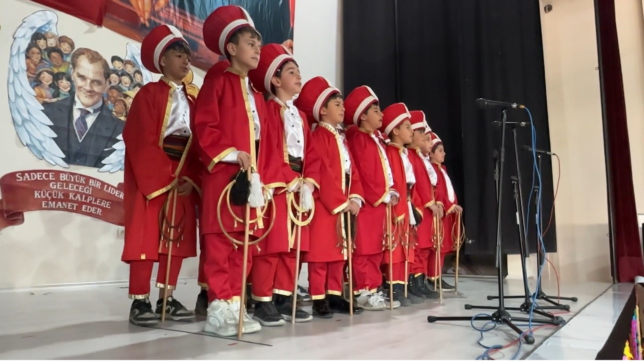 Yüksekova’da 23 Nisan Ulusal Egemenlik ve Çocuk Bayramı kutlandı
