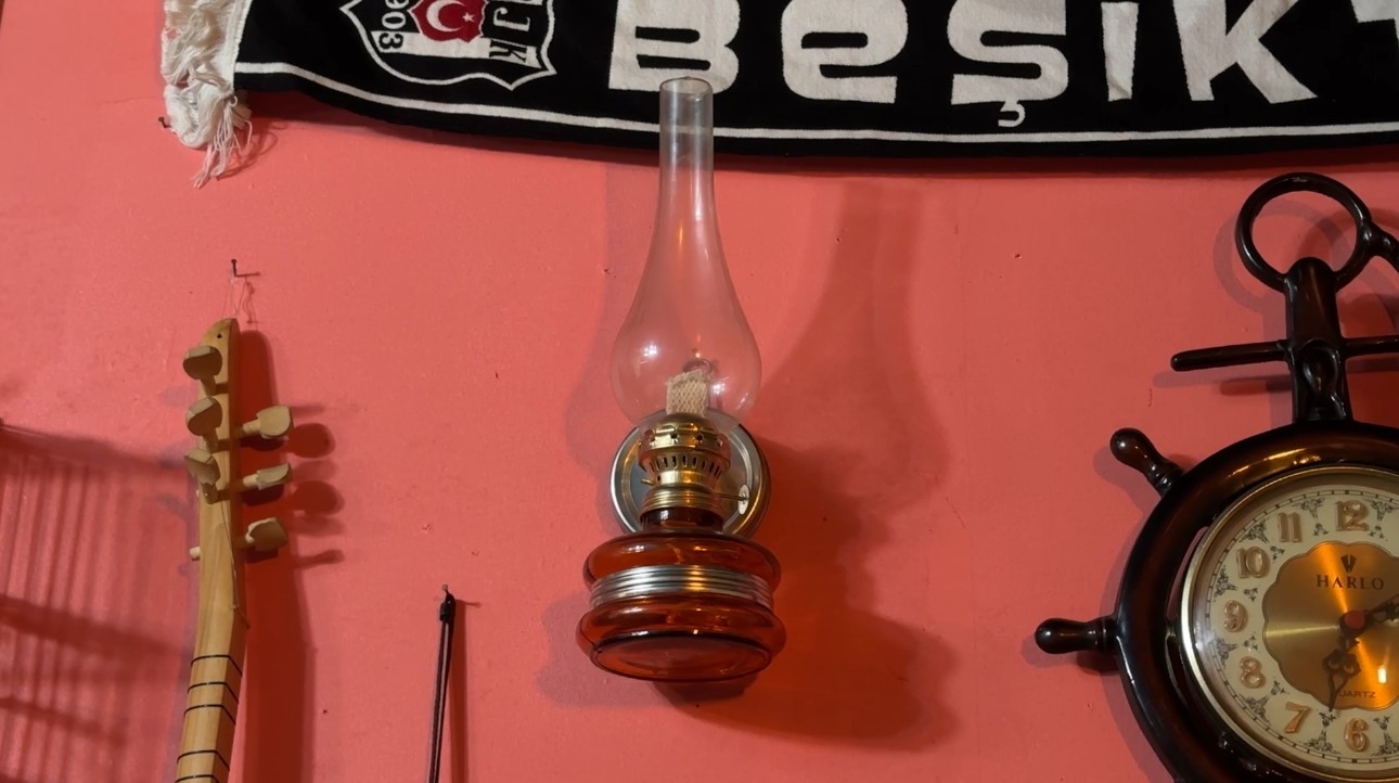 Yüksekova’da 90’lar temalı kafe geçmişle bugün arasında köprü kuruyor
