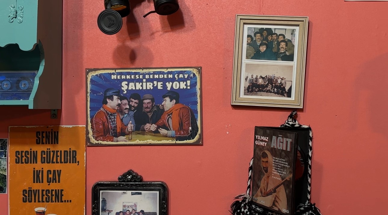 Yüksekova’da 90’lar temalı kafe geçmişle bugün arasında köprü kuruyor
