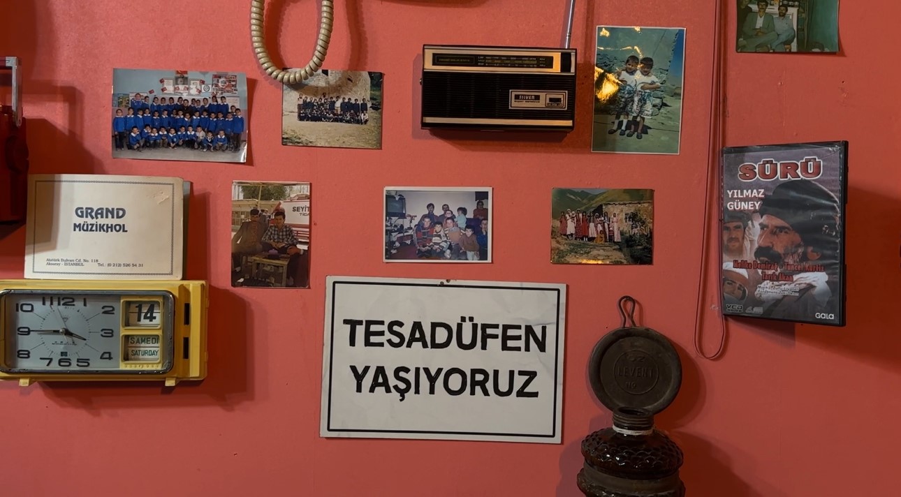 Yüksekova’da 90’lar temalı kafe geçmişle bugün arasında köprü kuruyor
