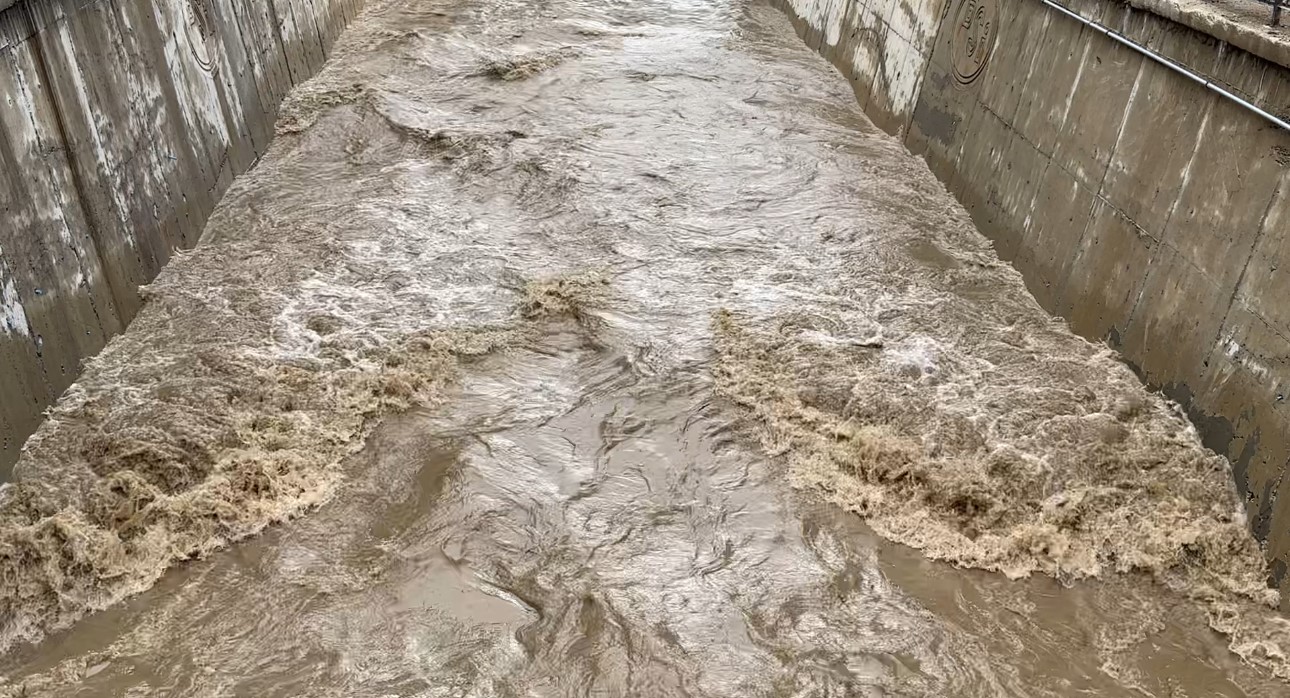 Yüksekova’da bereket taşkını: 10 yıl sonra gelen görsel şölen
