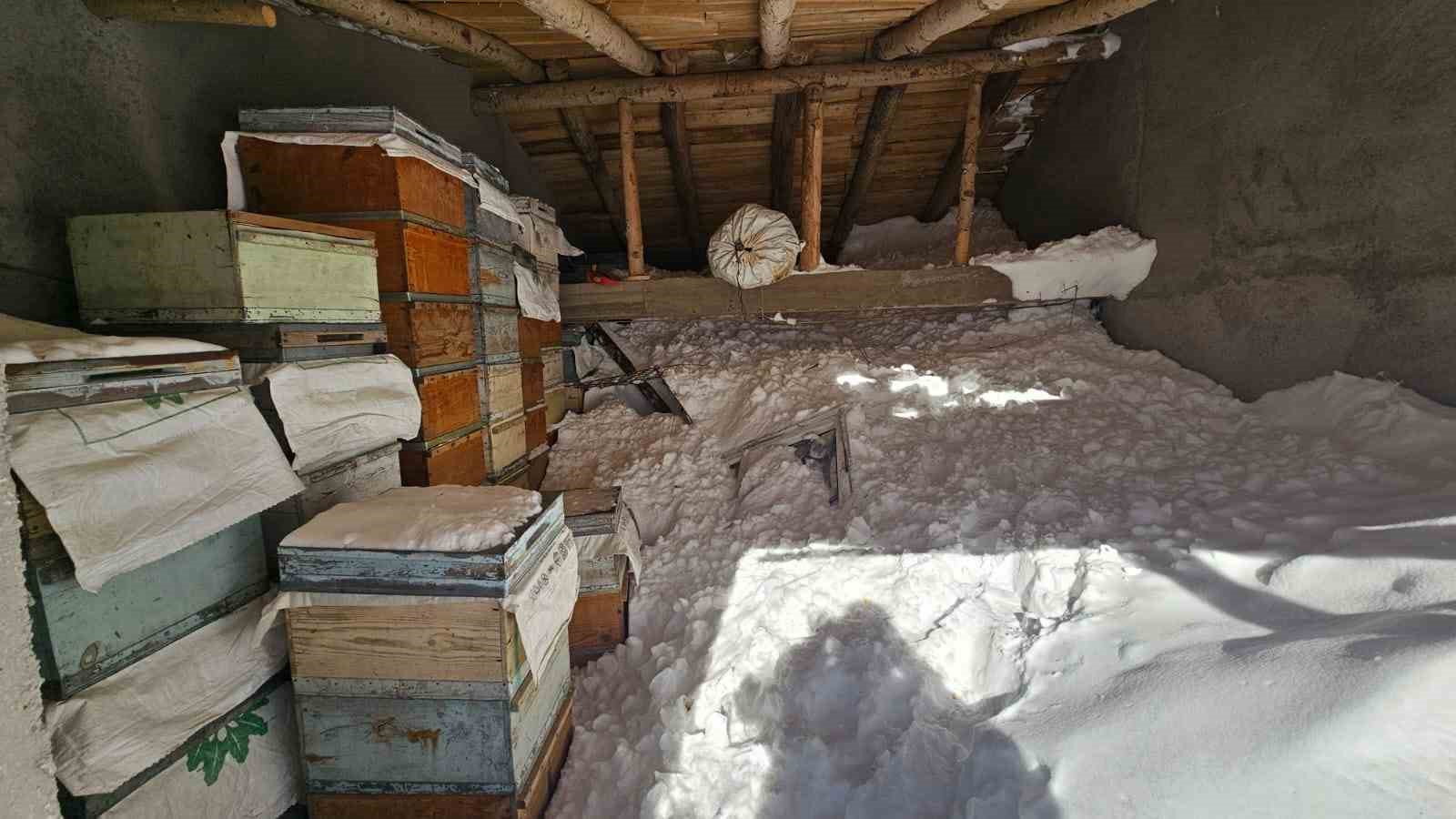 Yüksekova’da çığ yaraları sarılıyor:
