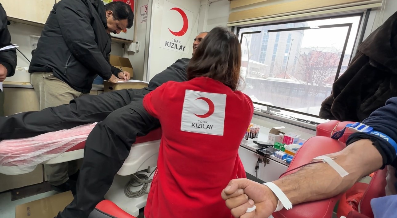 Yüksekova’da "Hedef Sümbül Dağı" kan bağışı kampanyası sürüyor
