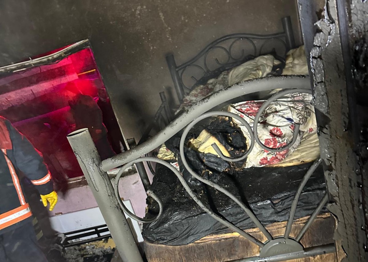 Yüksekova’da korkutan ev yangını: 4 çocuk hastaneye kaldırıldı
