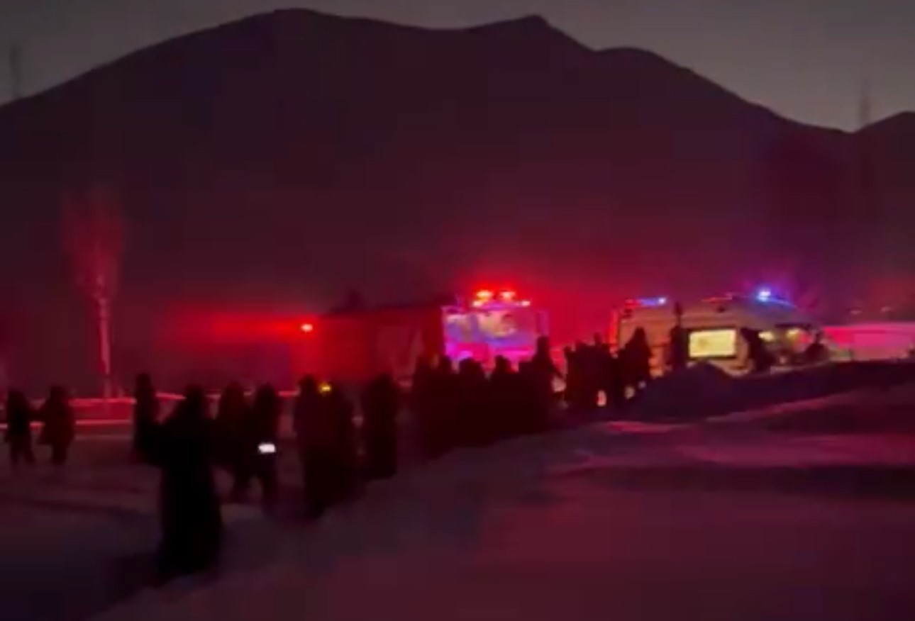 Yüksekova’da korkutan ev yangını: 4 çocuk hastaneye kaldırıldı
