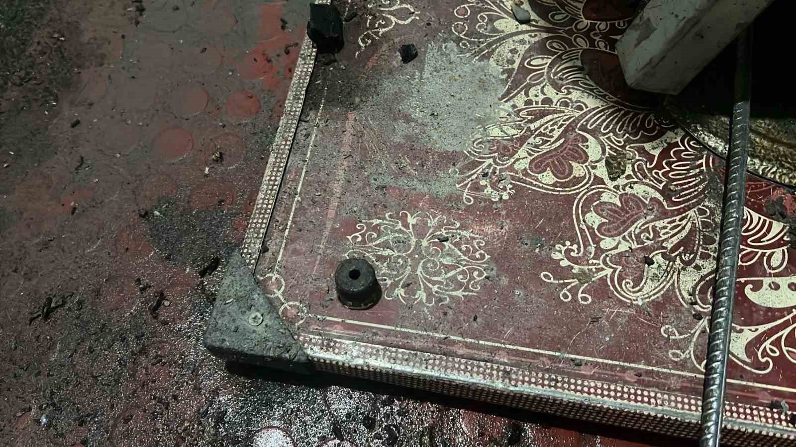 Yüksekova’da odun sobasında patlama: Bir aile ölümden döndü
