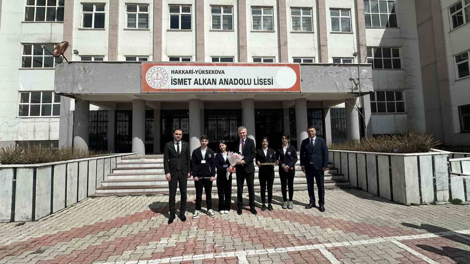 Yüksekova’da öğrencilerin bilimsel çalışmaları görücüye çıktı
