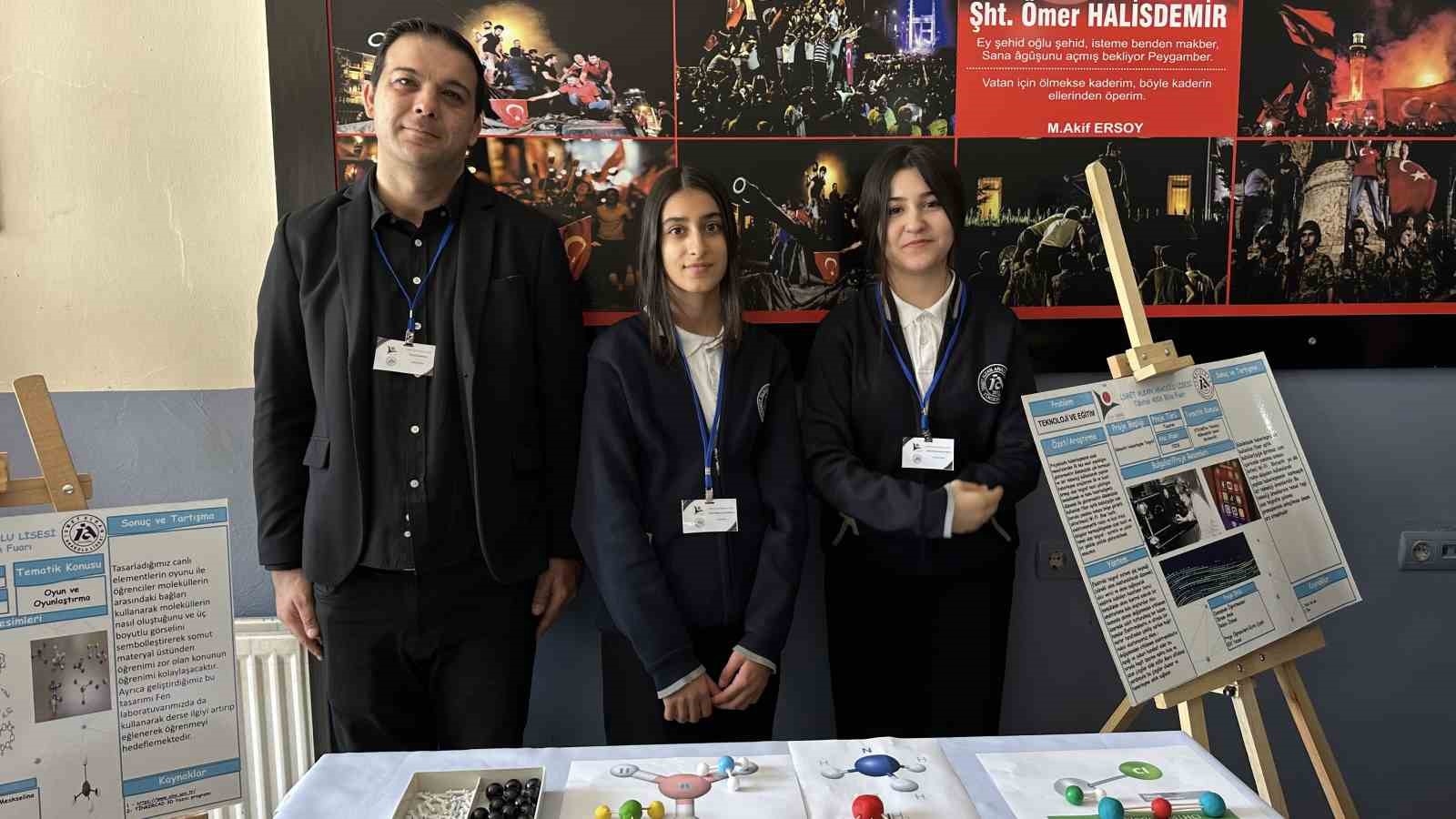 Yüksekova’da öğrencilerin bilimsel çalışmaları görücüye çıktı
