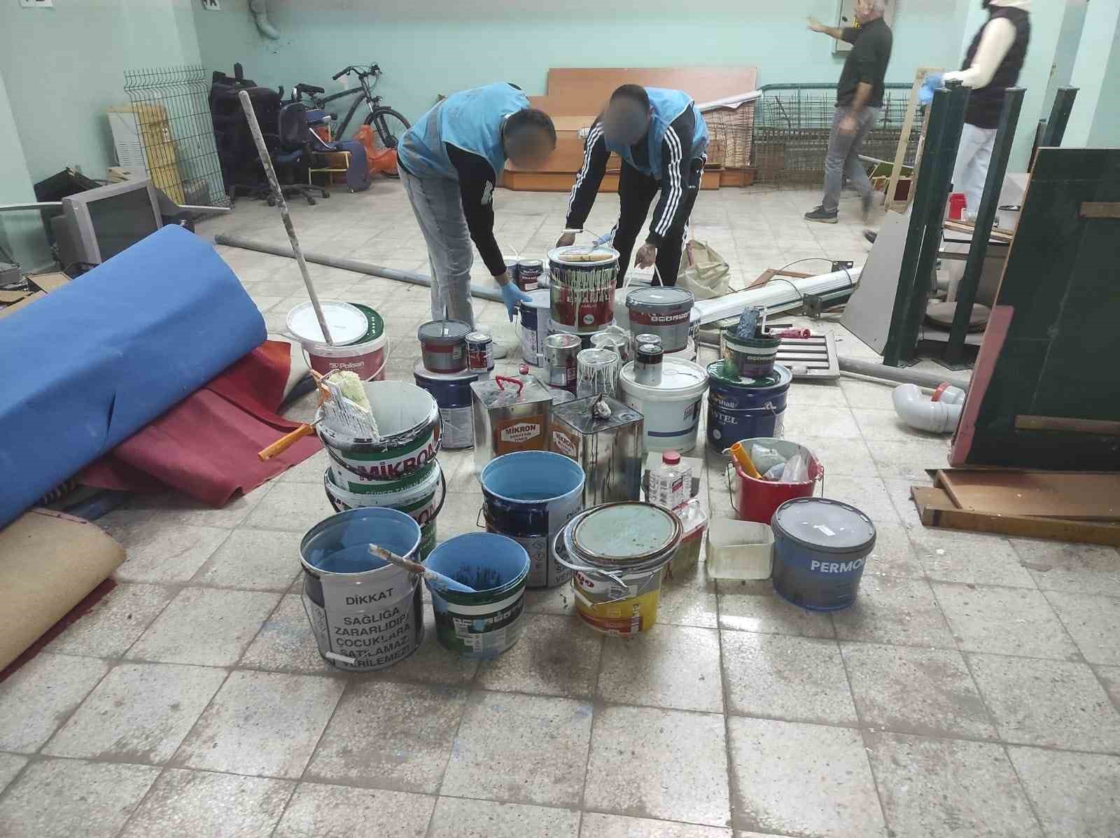 Yükümlüler ara tatilde 6 okulu temizledi
