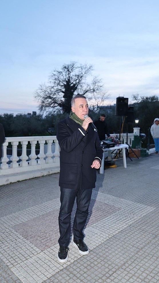 Yunanistan’a gönül sofrası
