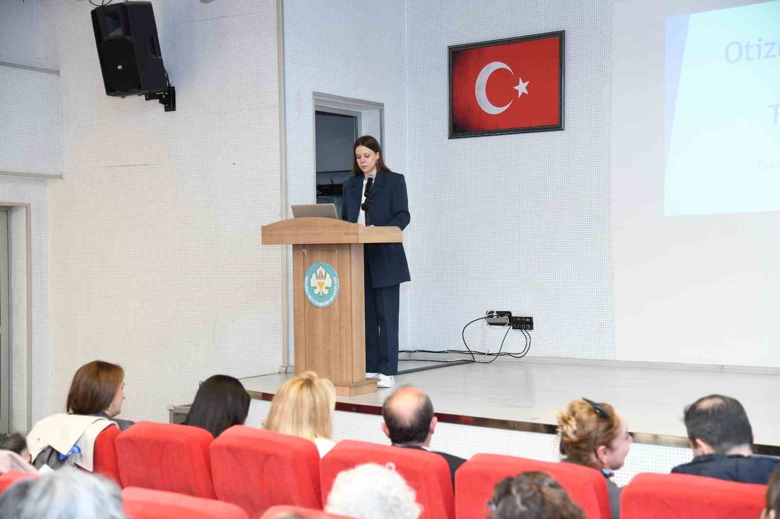 Yunusemre Belediyesinden Otizm Farkındalık Gününde anlamlı etkinlik
