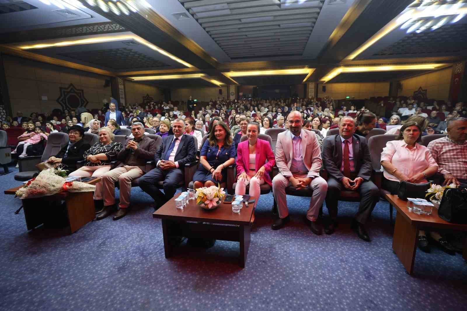 Yunusemre Türk Müziği Topluluğundan unutulmaz konser
