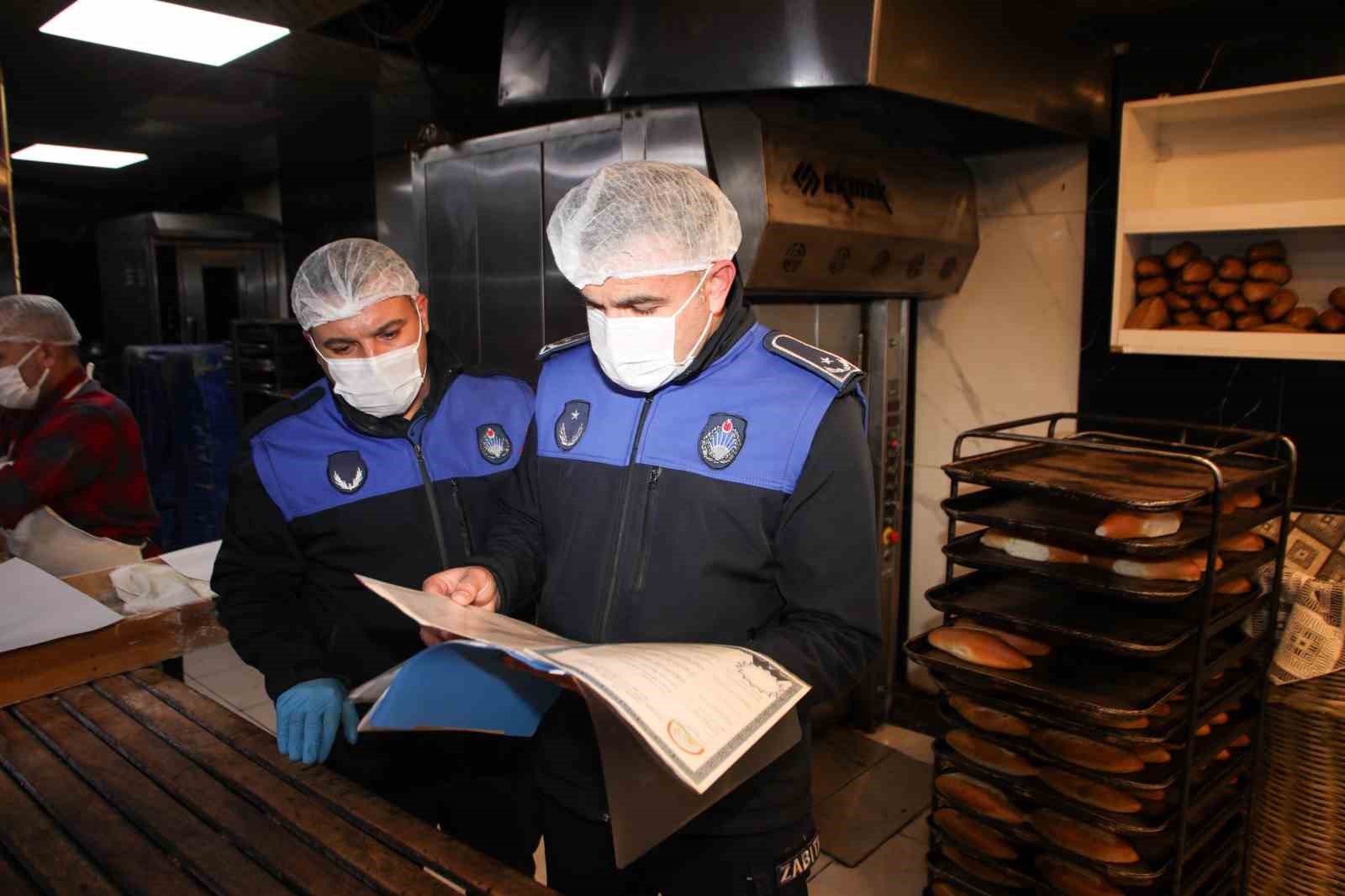 Yüreğir Belediyesi zabıta ekiplerinden fırınlara Ramazan denetimi
