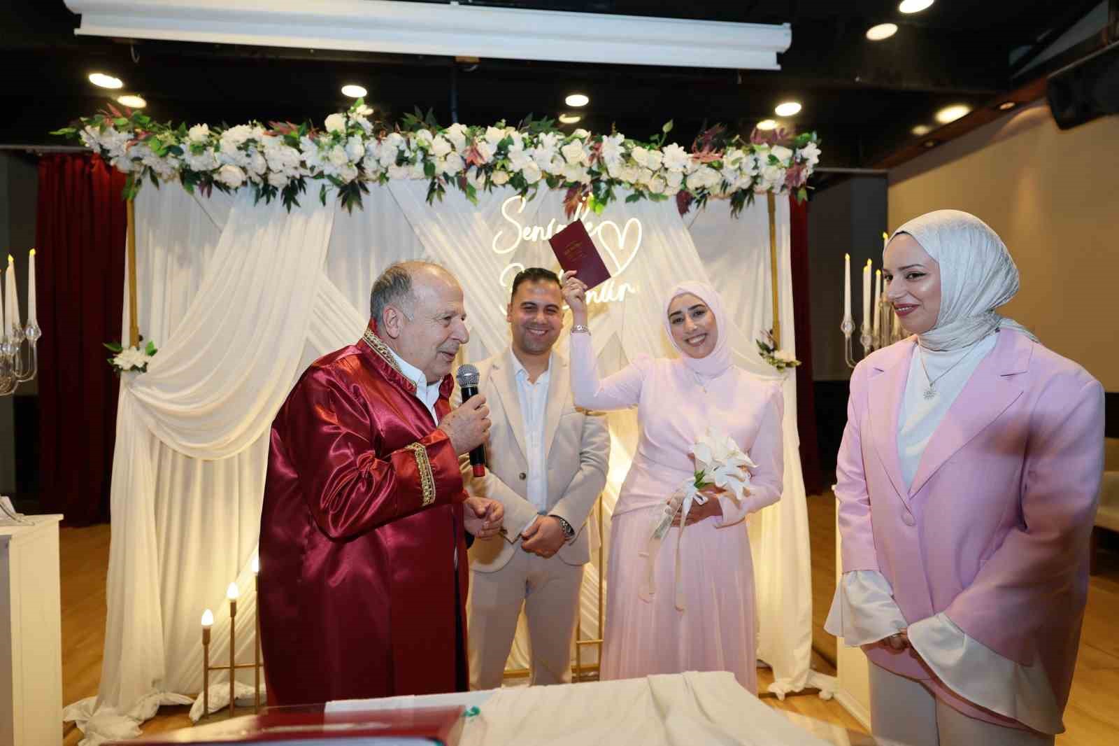 Yüreğir Belediyesi’nden 14 Şubat’a özel toplu nikah töreni
