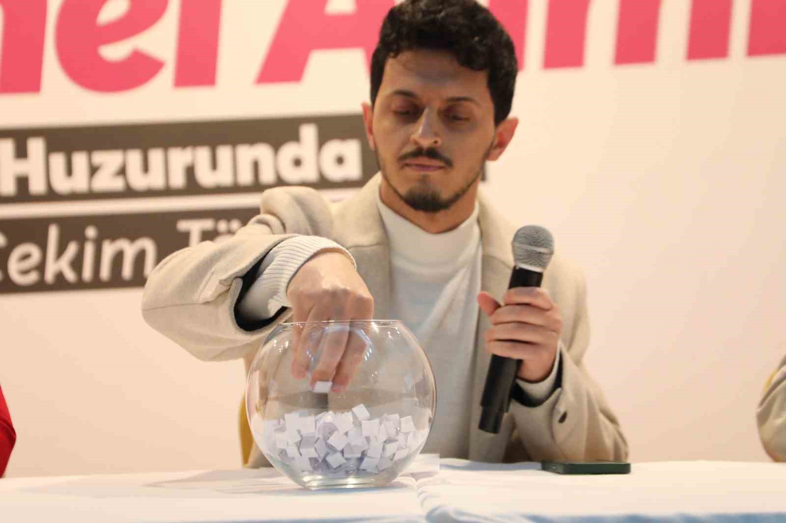 Yüreğir Belediyesi’nden kadın istihdamına destek
