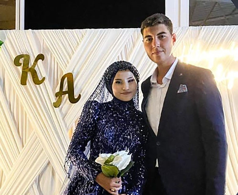 Yürek burkan kazada hamile kadını 5 ay önce evlendiği eşinden ölüm ayırdı
