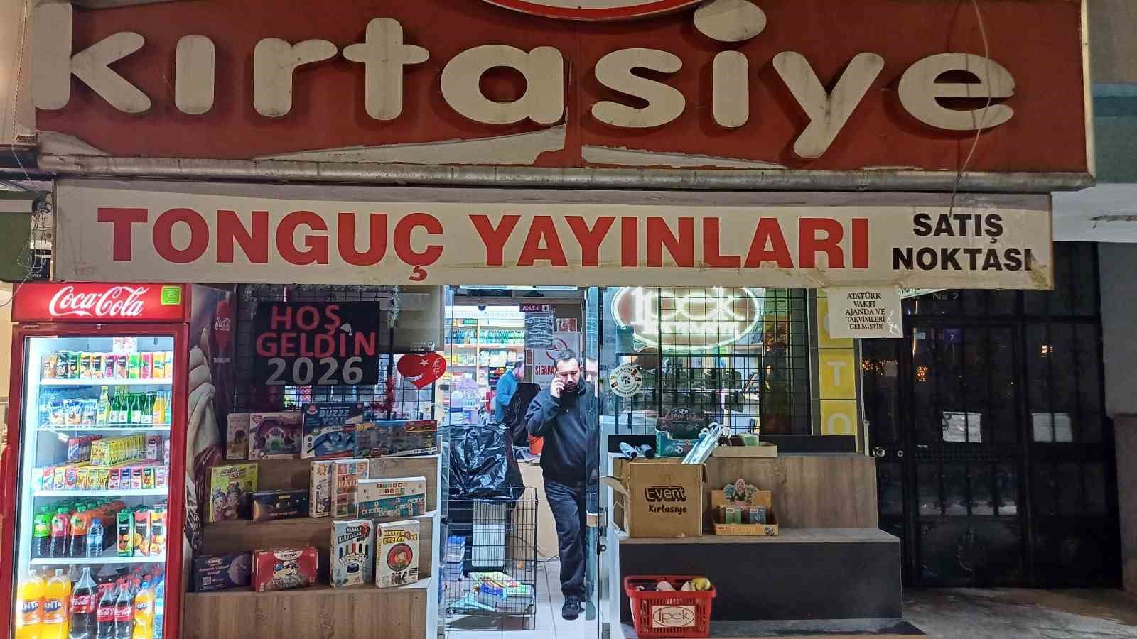 Yurt dışında olan Katarlının dairesini basan su 6 esnafı mağdur etti
