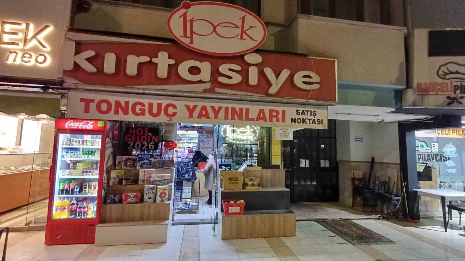 Yurt dışında olan Katarlının dairesini basan su 6 esnafı mağdur etti
