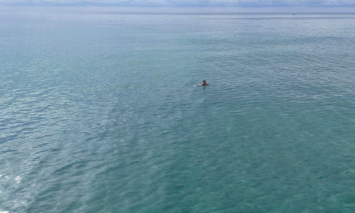 Yurt genelinde kar, Alanya’da yazdan kalma günler
