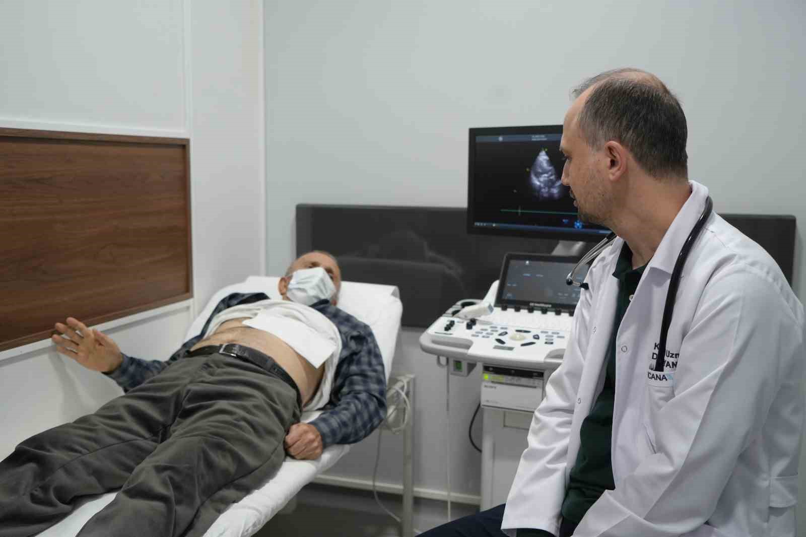 Yüzde 90 tıkalı boyun damarına kritik müdahale: Felç riski önlendi
