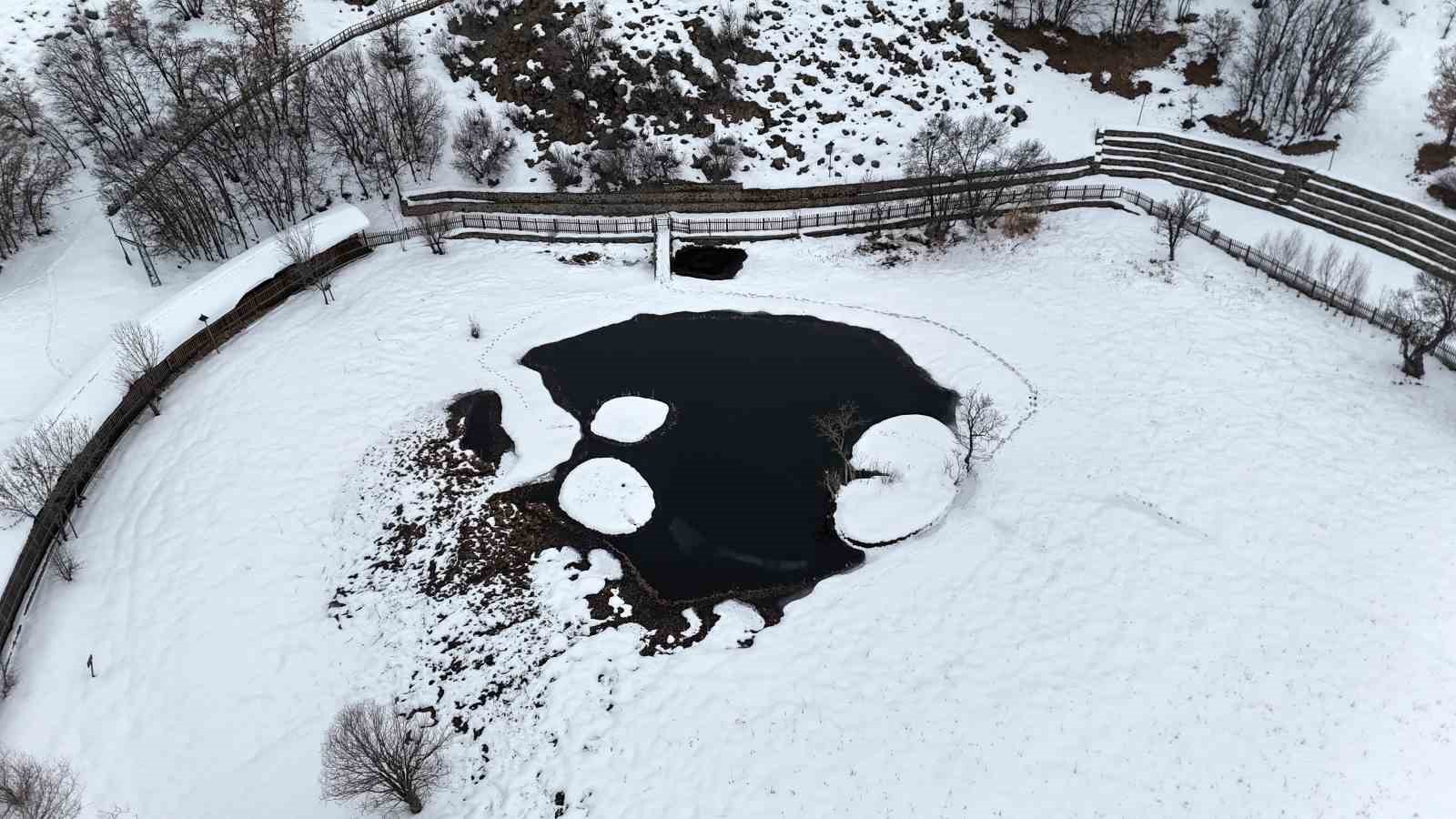 Yüzen Adalar karla kaplandı, beyaz örtü havadan görüntülendi
