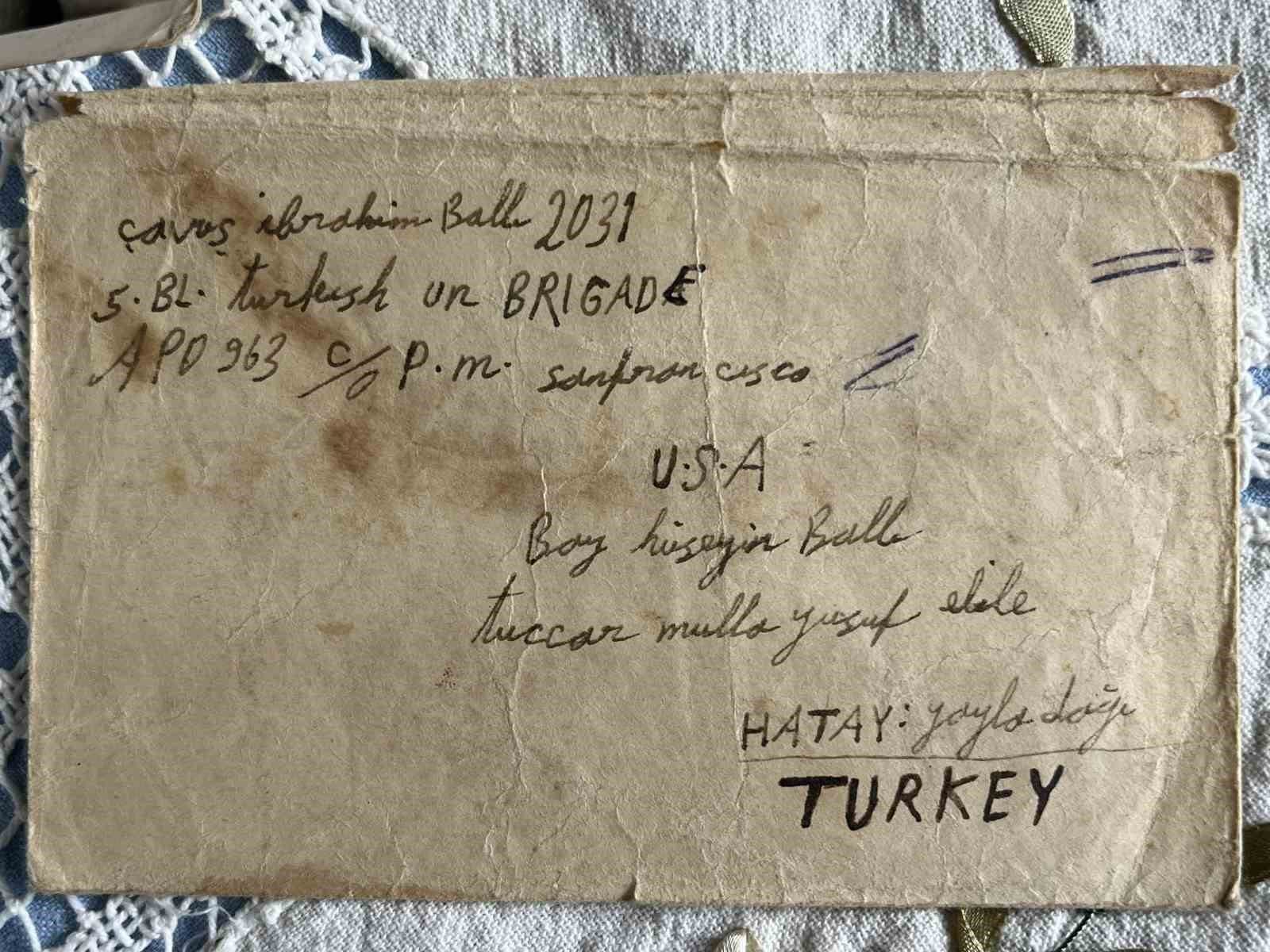 Yüzünü görüp, sesini duymadığı şehit babasının kendisi için yazdığı 75 yıllık mektubu yıllardır saklıyor
Yüzünü görüp, sesini duymadığı şehit babasının kendisi için yazdığı 75 yıllık mektubu yıllardır saklıyor