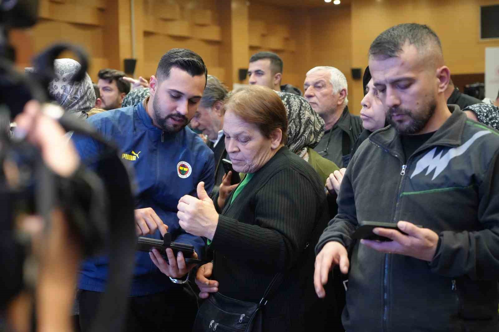 Yüzyılın Konut Projesi kapsamında Antalya’da kura heyecanı: 13 bin 213 konut için çekiliş yapıldı
