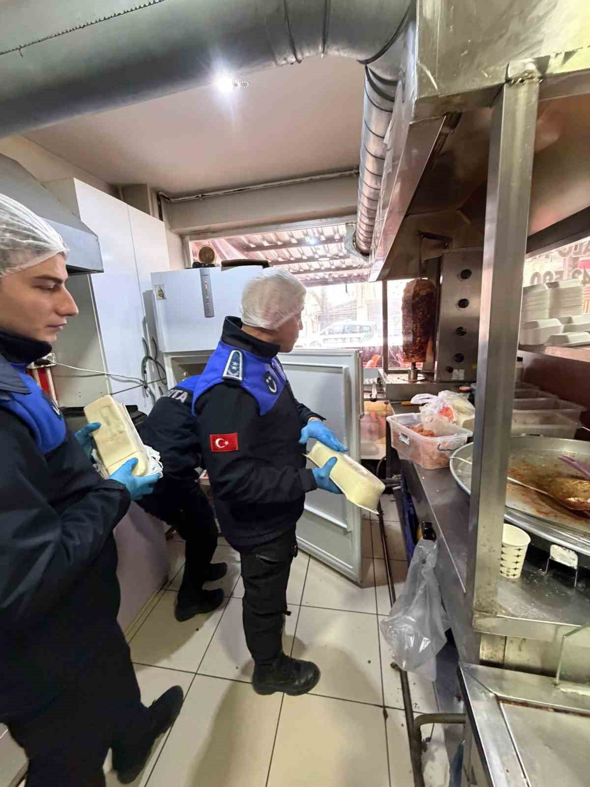 Zabıta denetimlerde gördükleri karşısında şok oldu
