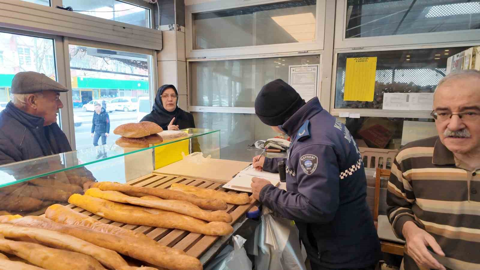 Zabıta ekiplerinden fırın, pazar ve market denetimi
Zabıta ekiplerinden fırın, pazar ve market denetimi