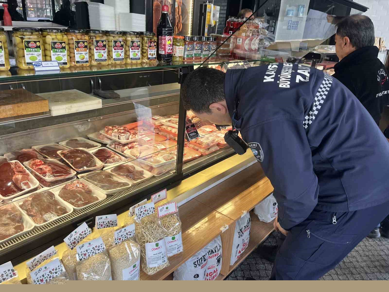Zabıta, Ramazan denetimlerine kasaplarda devam etti
