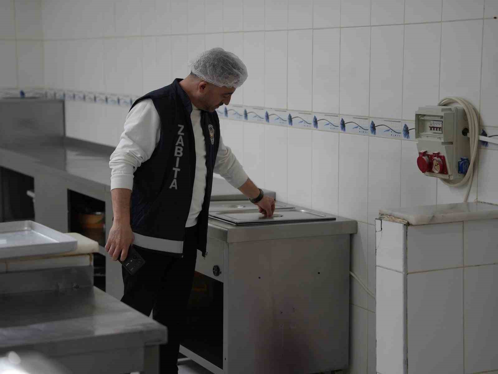 Zabıta’dan bayramlık tatlı denetimi
