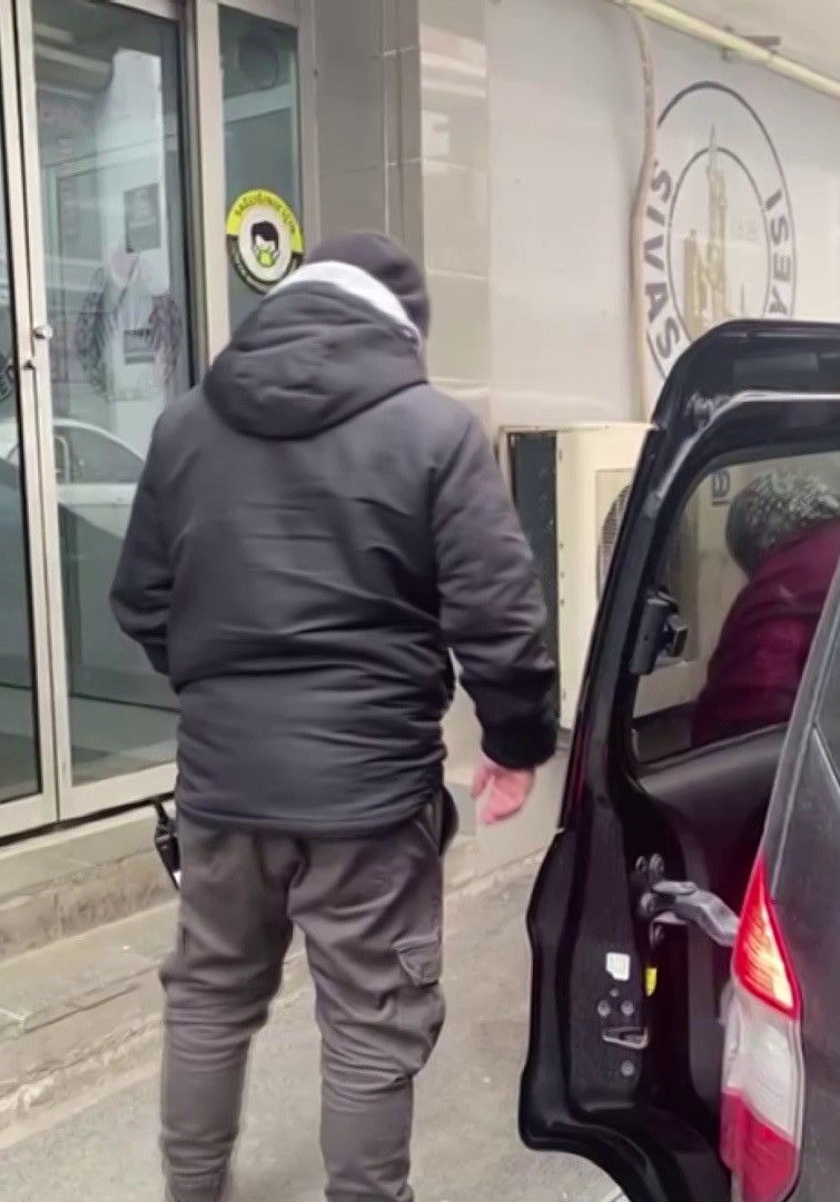 Zabıtadan istismar operasyonu, 24 dilenciye işlem yapıldı
