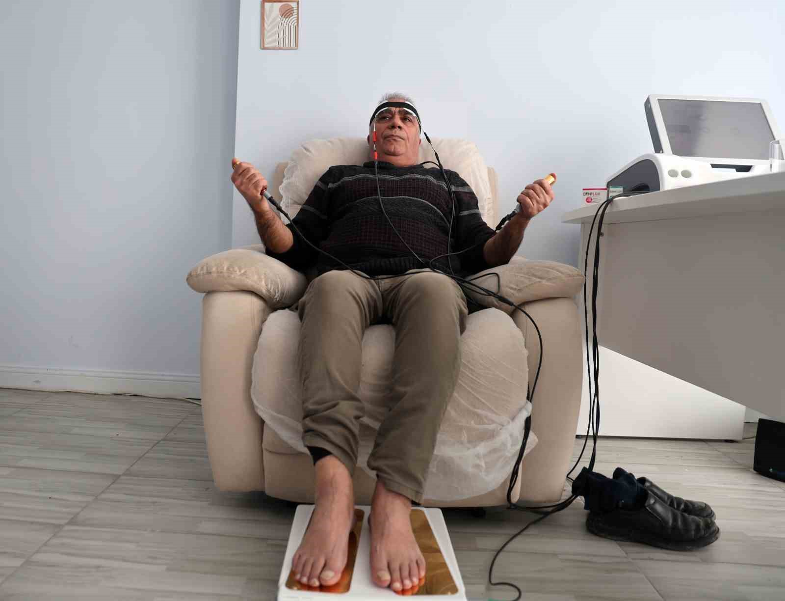 Zararın neresinden dönülürse kârdır dedi, 50 yıl içtiği sigarayı bıraktı
Zararın neresinden dönülürse kârdır dedi, 50 yıl içtiği sigarayı bıraktı