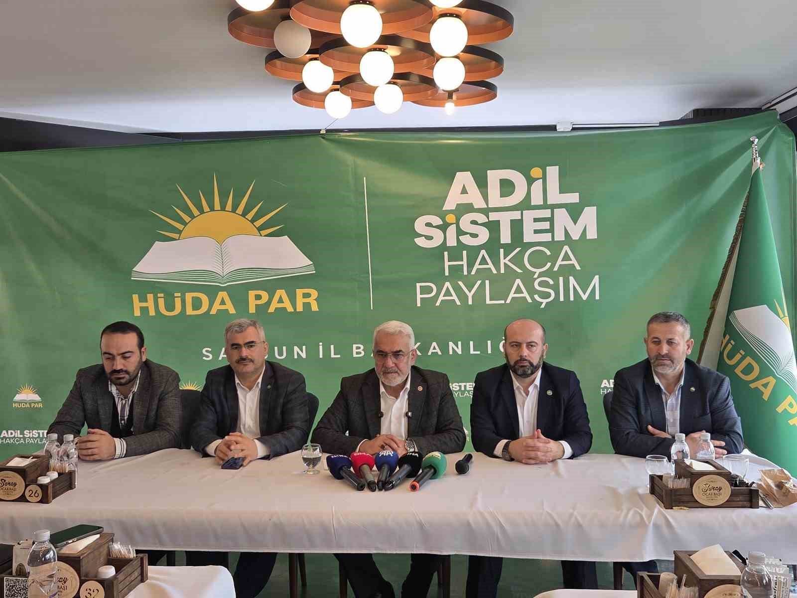 Zekeriya Yapıcıoğlu: "Aileyi güçlendiren ve evlilikleri destekleyen projeler hayata geçirilmeli"
