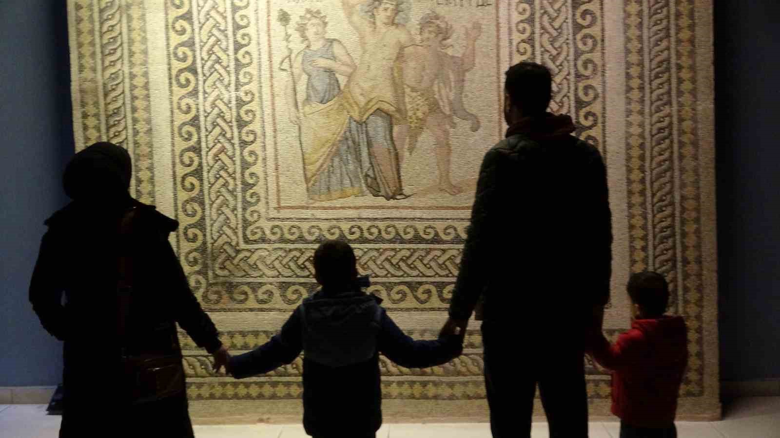 Zeugma Mozaik Müzesi’nde bayram yoğunluğu
